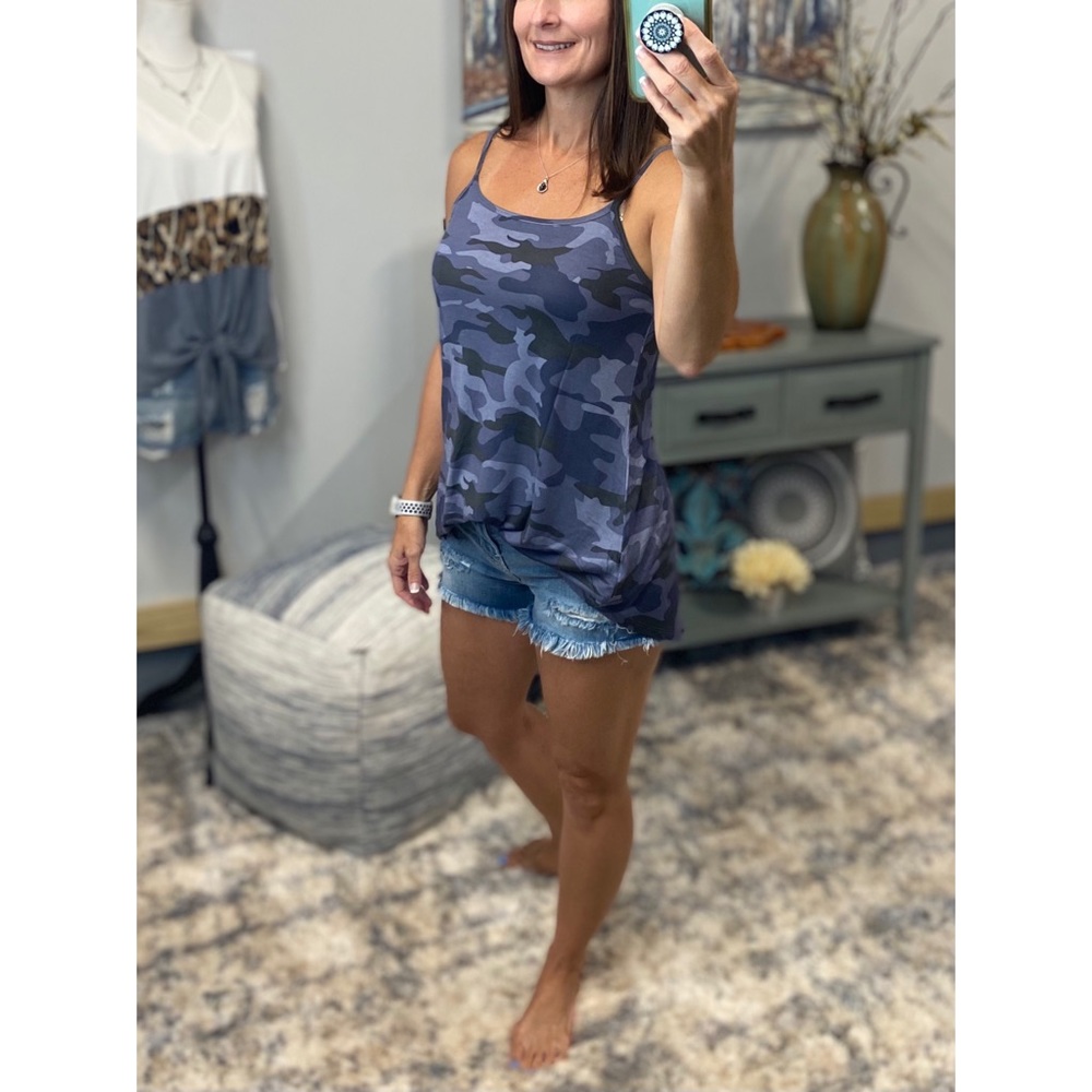 ❤️‍🔥Reversible Camouflage Scoop V-Neck Tank Blue 1422 - Picture 3 of 14